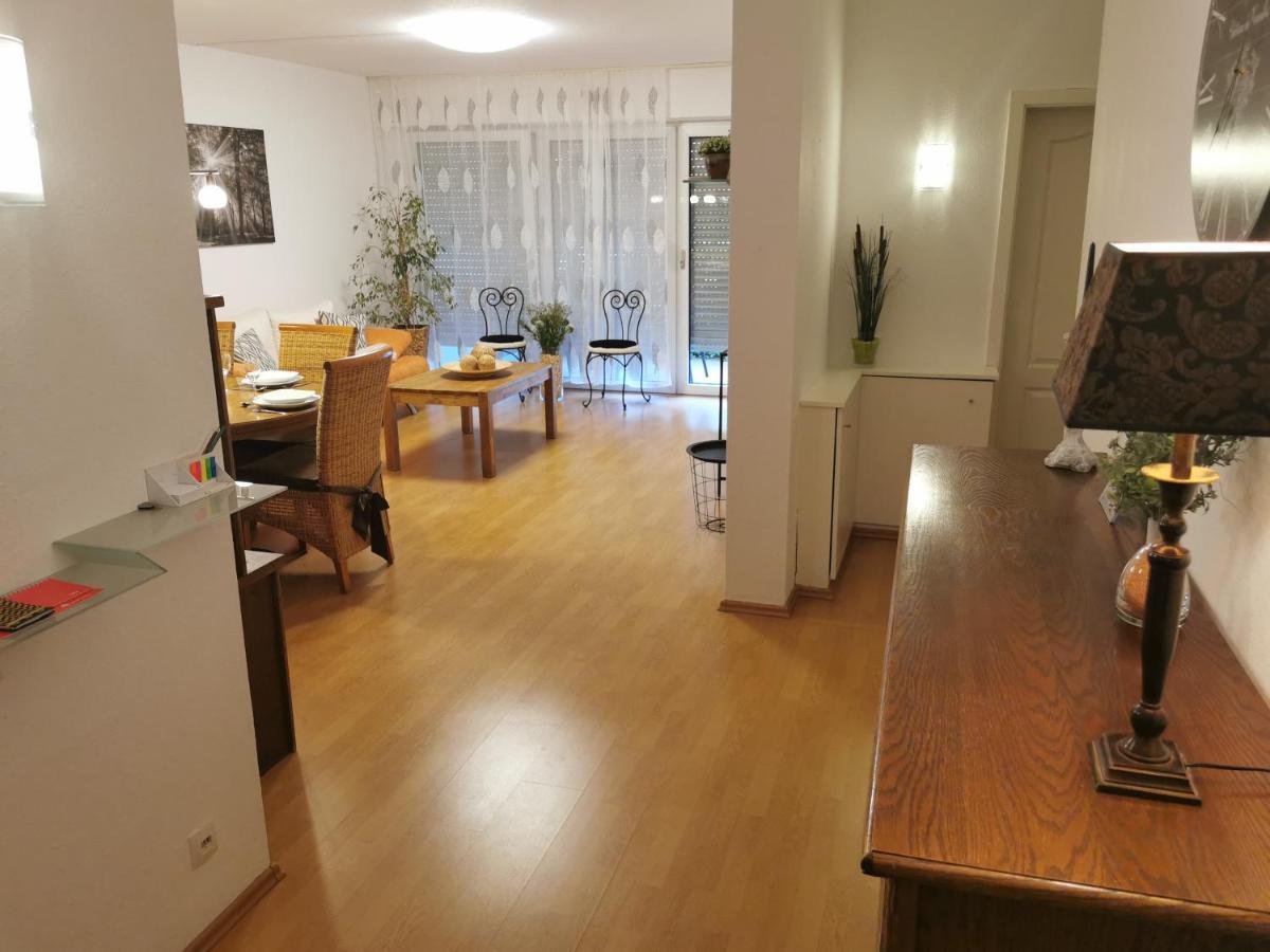 Schoene 3-Zimmer Erdgeschosswohnung Am Bergpark,Unesco,Therme,Train, Wilhelmshoeher Allee 329 Kassel Dış mekan fotoğraf