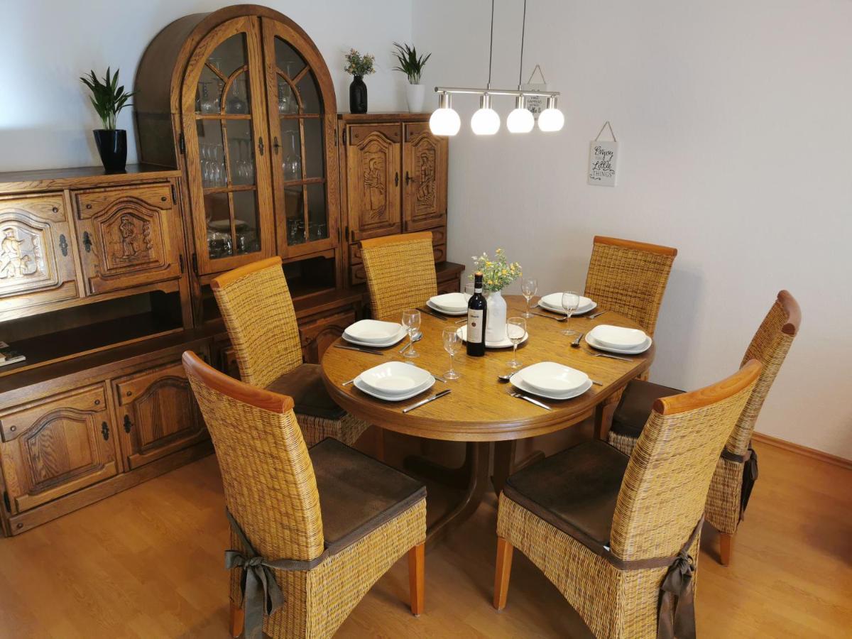 Schoene 3-Zimmer Erdgeschosswohnung Am Bergpark,Unesco,Therme,Train, Wilhelmshoeher Allee 329 Kassel Dış mekan fotoğraf